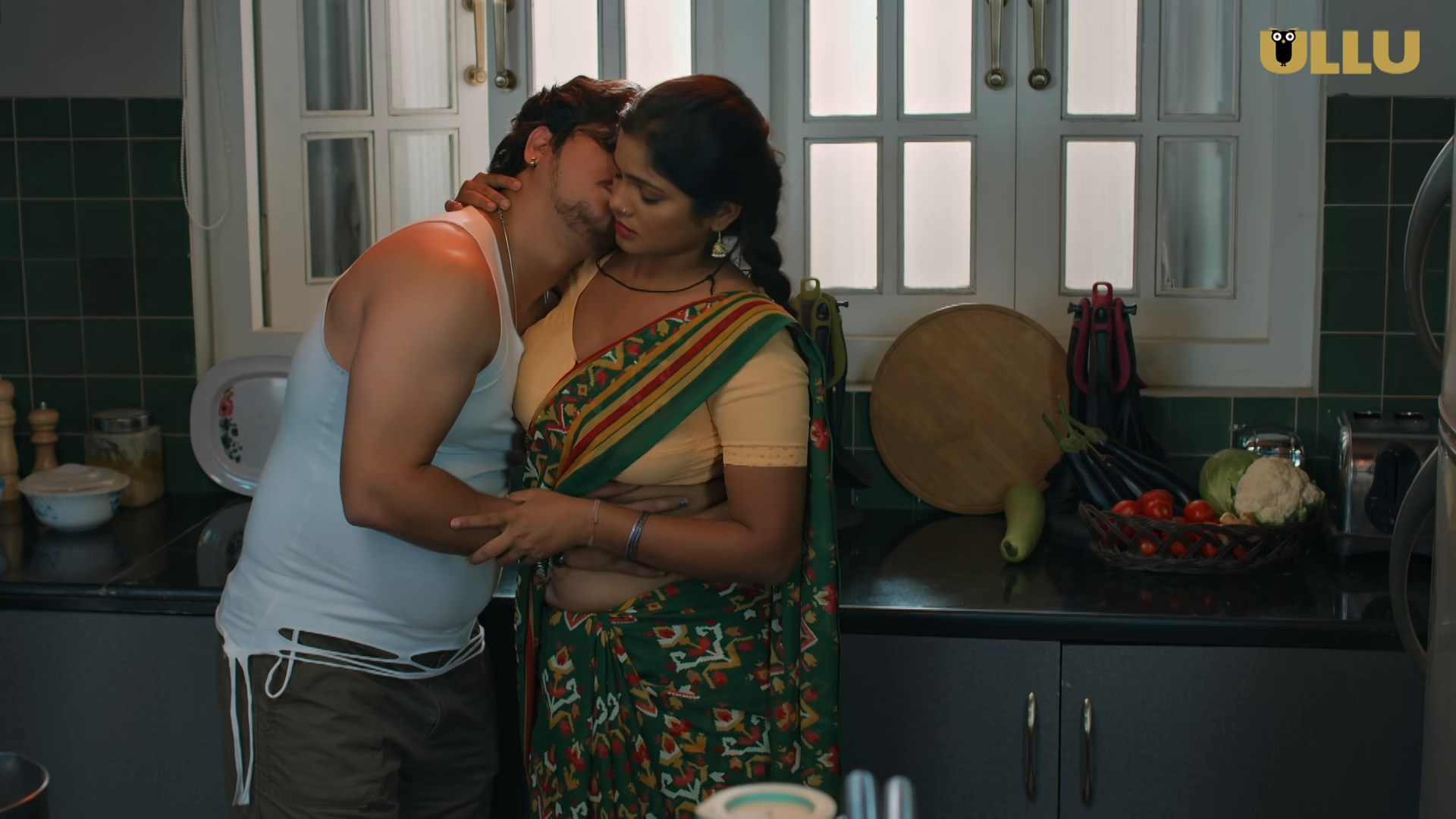 Main Yahan Tu Wahan – S01E02 2023 Hindi Hot Web Series Ullu