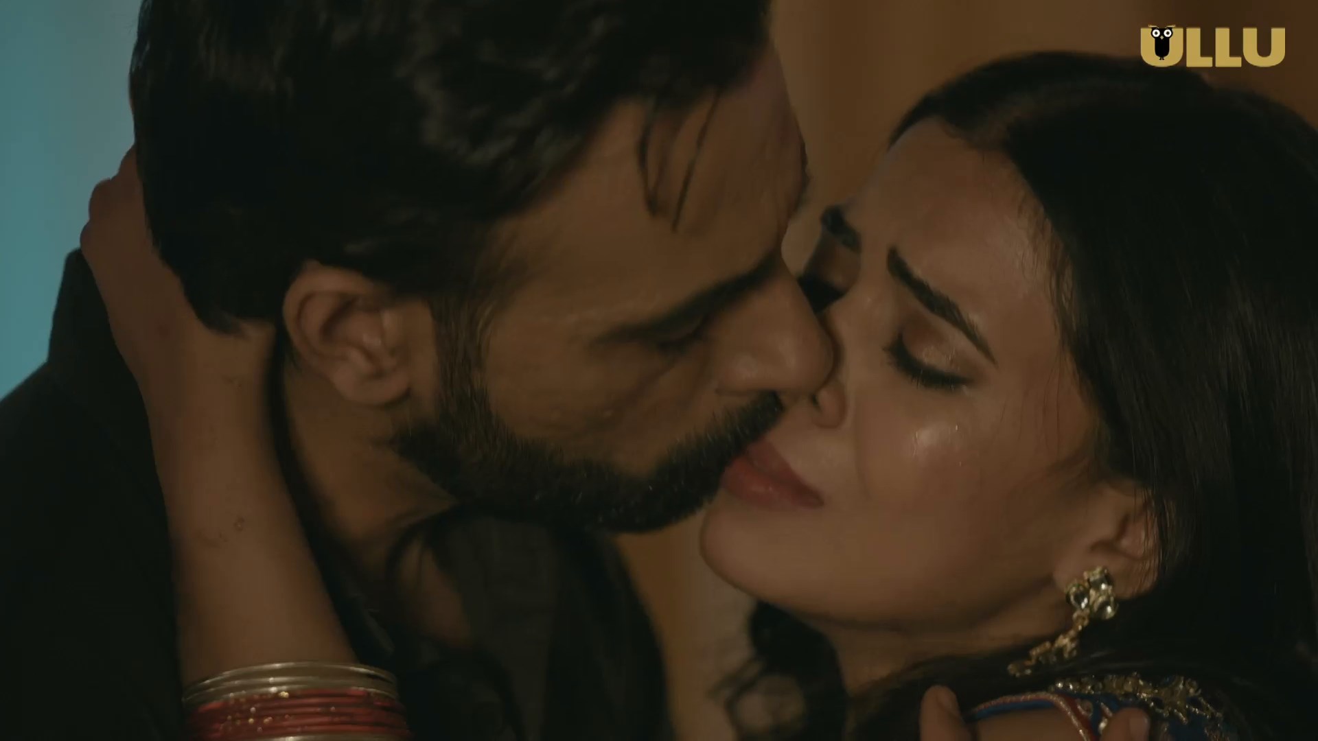 Red Light Part 2 – S01E01 – 2024 – Hindi Hot Web Series – Ullu App